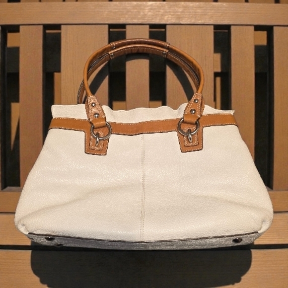 Coach Penelope Ivory Pebbled Leather Tote Handbag - EUC - Picture 3 of 16